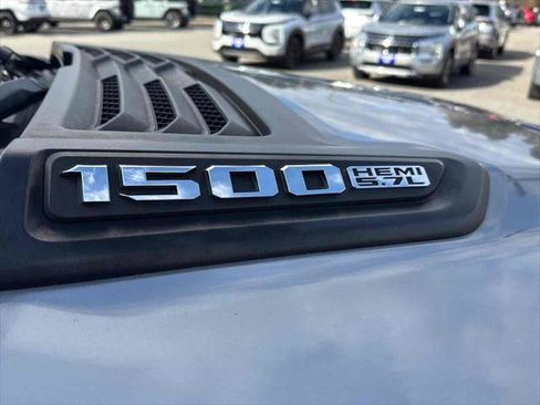 Used 2022 RAM 1500 Laramie w/ Sport Appearance Package AWD/4WD image 16