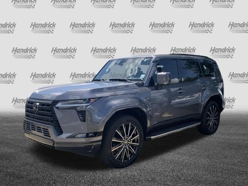 Used 2026 Lexus GX 550 w/ Cold Area Package AWD/4WD image 8