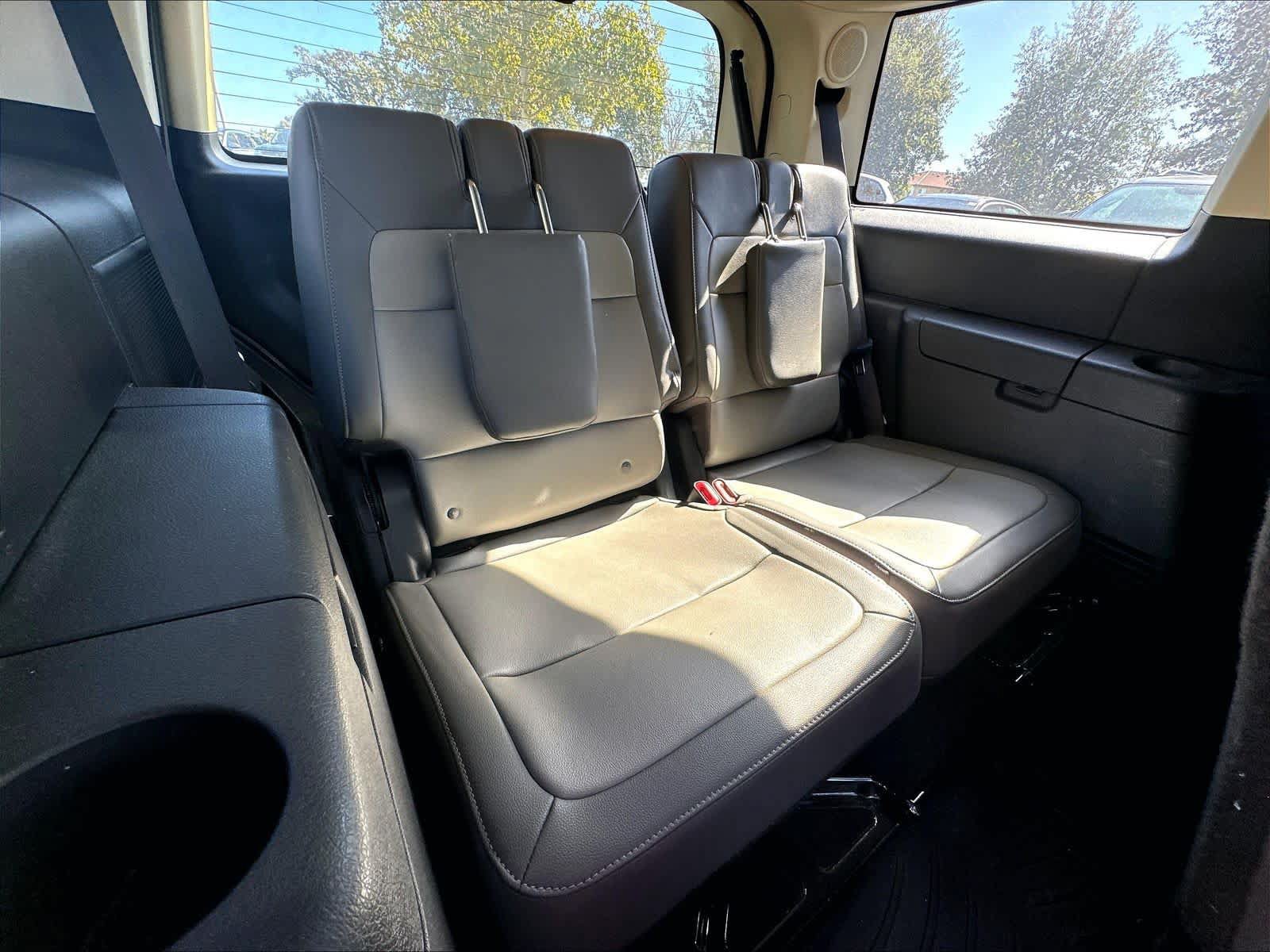 Used 2018 Ford Flex Limited w/ Equipment Group 303A AWD/4WD image 28