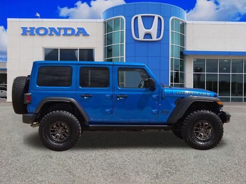 Used 2022 Jeep Wrangler Unlimited Sport image 2