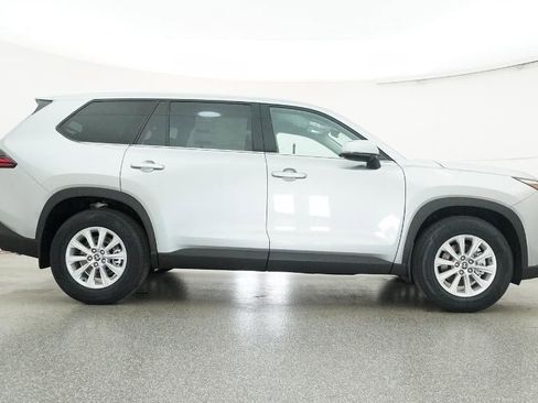 New 2026 Toyota Grand Highlander XLE image 60