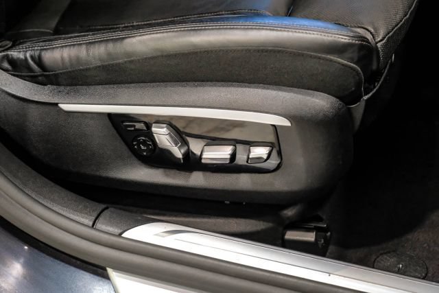 Used 2016 BMW 750i xDrive AWD/4WD image 44