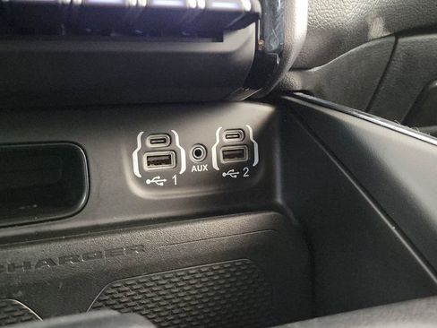 Used 2024 RAM 1500 Laramie AWD/4WD image 22