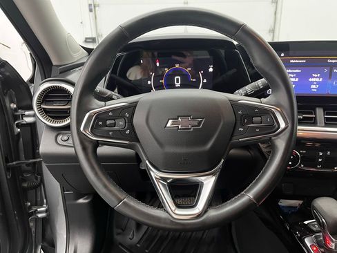 Used 2024 Chevrolet Trax ACTIV FWD image 23