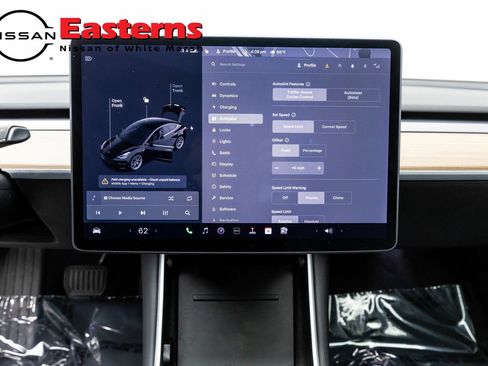 Used 2018 Tesla Model 3 Long Range image 11