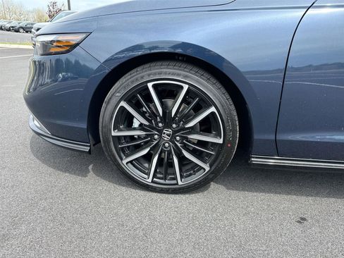 New 2026 Honda Accord Touring image 10