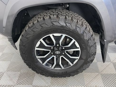 Used 2023 Toyota Tacoma TRD Sport w/ Advanced Technology Package AWD/4WD image 8