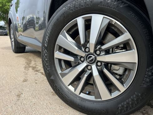 Certified 2025 Nissan Pathfinder SL AWD/4WD image 7