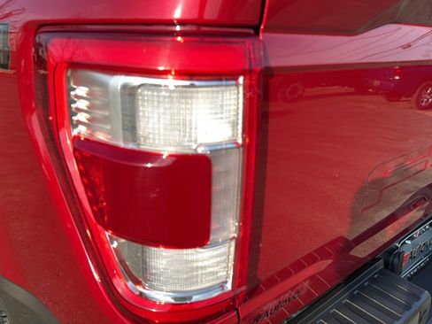 Used 2022 Ford F150 Lariat w/ Equipment Group 501A Mid AWD/4WD image 11