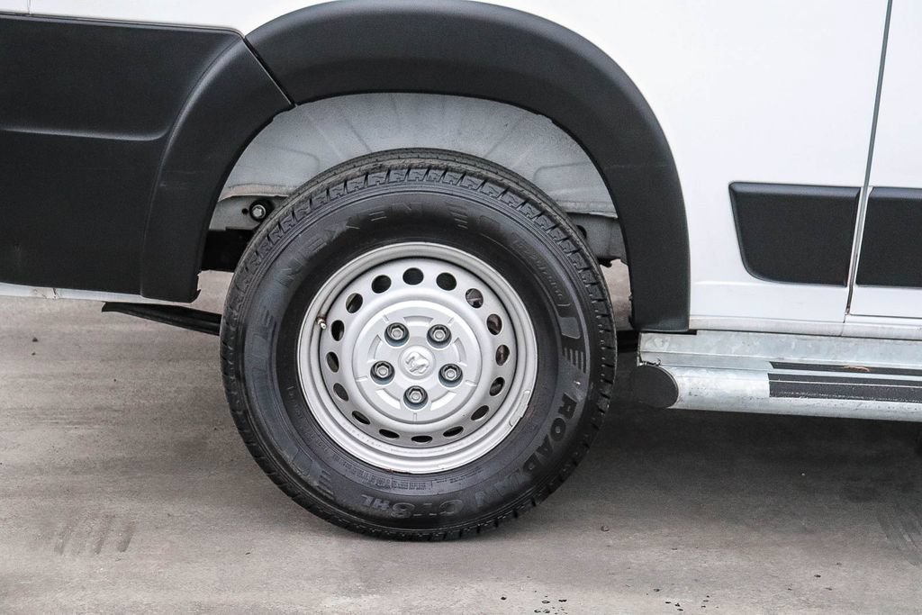 Used 2025 RAM ProMaster 2500 w/ U-Haul Equipment Group FWD image 12