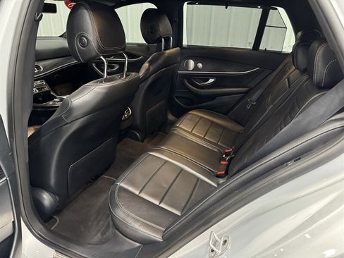 Used 2018 Mercedes-Benz E 400 4MATIC Wagon image 13