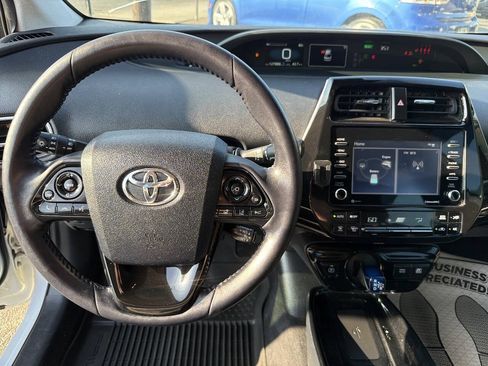 Used 2022 Toyota Prius AWD image 25