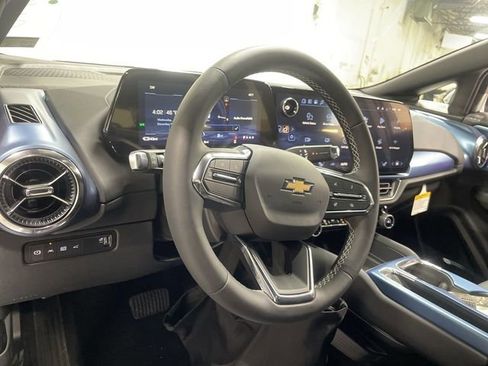 Used 2026 Chevrolet Equinox EV LT w/ LPO, All-Weather Mat Package FWD image 14