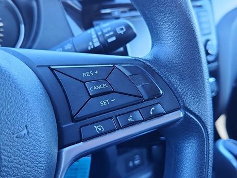 Used 2021 Nissan Rogue Sport S image 24