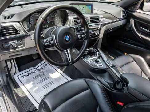 Used 2018 BMW M3 RWD image 16
