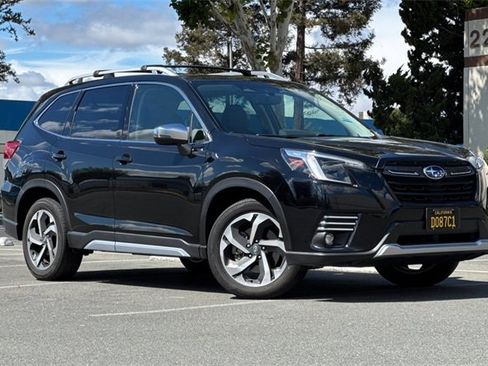 Used 2022 Subaru Forester Touring w/ Popular Package #3 image 2