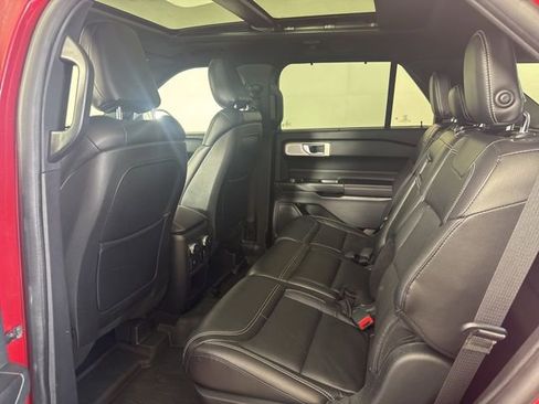 Certified 2020 Ford Explorer ST w/ ST Street Pack image 12