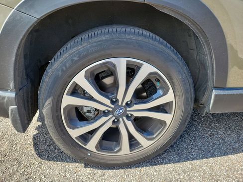 Used 2023 Subaru Forester Limited AWD/4WD image 11