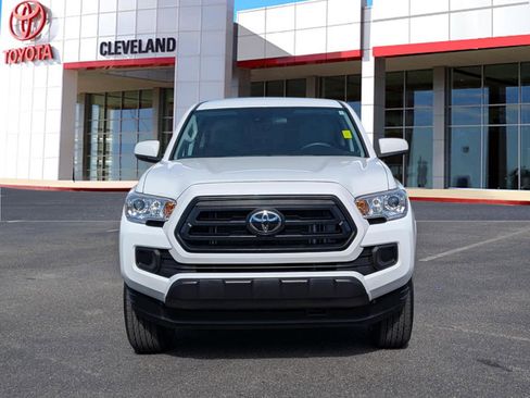 Used 2023 Toyota Tacoma SR image 3