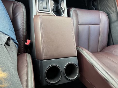 Used 2016 Ford Expedition EL Platinum image 20