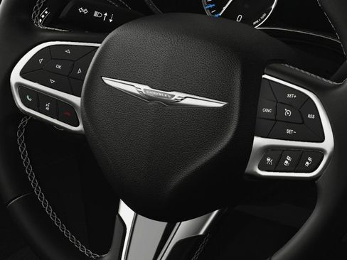 New 2025 Chrysler Pacifica Select image 55