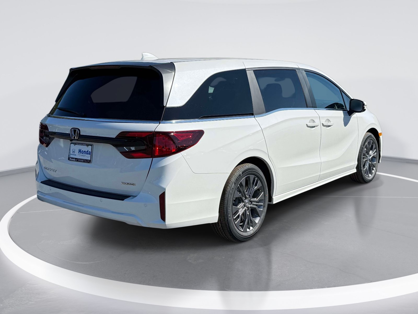 New 2027 Honda Odyssey Touring image 2