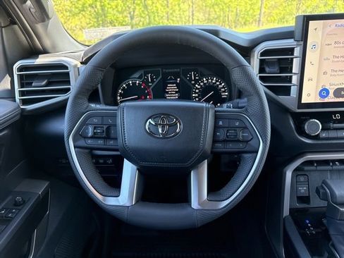 New 2026 Toyota Tundra SR5 AWD/4WD image 18