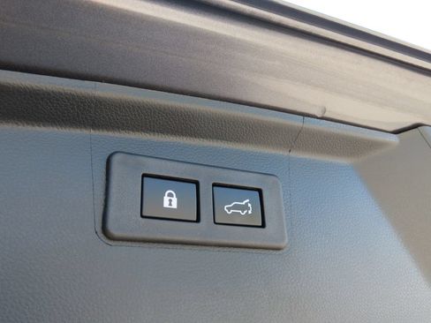 Used 2025 Subaru Outback Onyx Edition AWD/4WD image 27