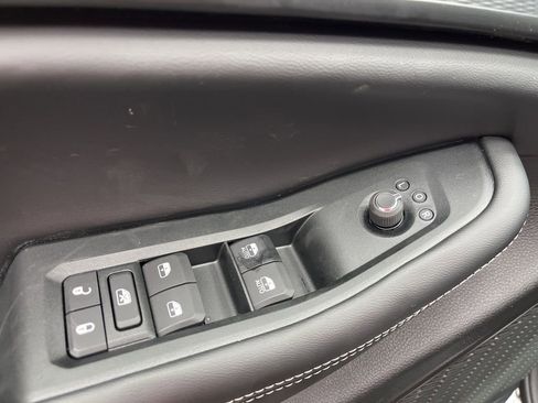 New 2025 Jeep Grand Cherokee L Altitude image 8