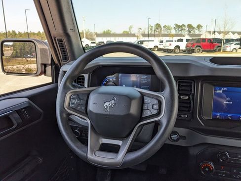 Used 2022 Ford Bronco 4-Door AWD/4WD image 22