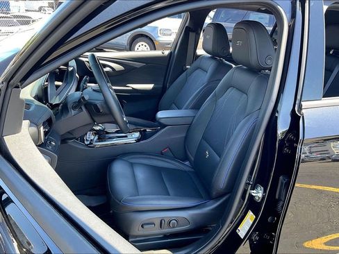 Used 2026 Buick Envista Sport Touring w/ Convenience I Package FWD image 24