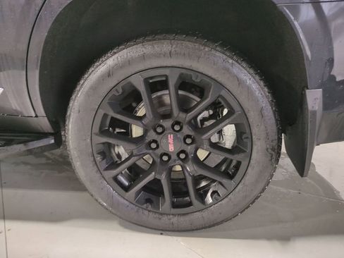 Used 2024 GMC Yukon Denali w/ Max Trailering Package image 14