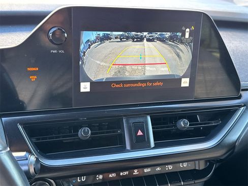 Used 2023 Lexus UX 250h FWD image 30