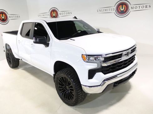 Used 2026 Chevrolet Silverado 1500 LT w/ Z71 Off-Road Package AWD/4WD image 23