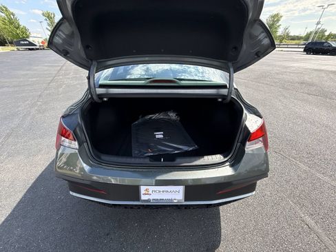 New 2026 Hyundai Elantra Sport FWD image 24