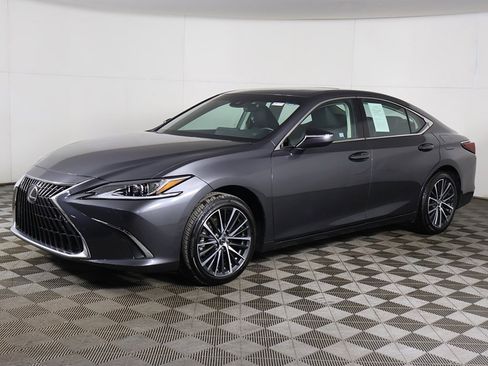Used 2025 Lexus ES 350 w/ Premium Package image 9