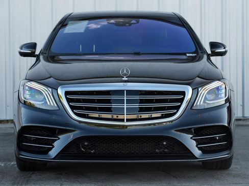 Used 2018 Mercedes-Benz S 560 Sedan w/ AMG Line Exterior image 6