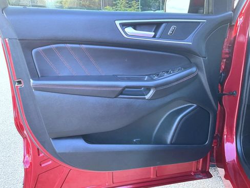 Used 2024 Ford Edge ST-Line AWD/4WD image 10