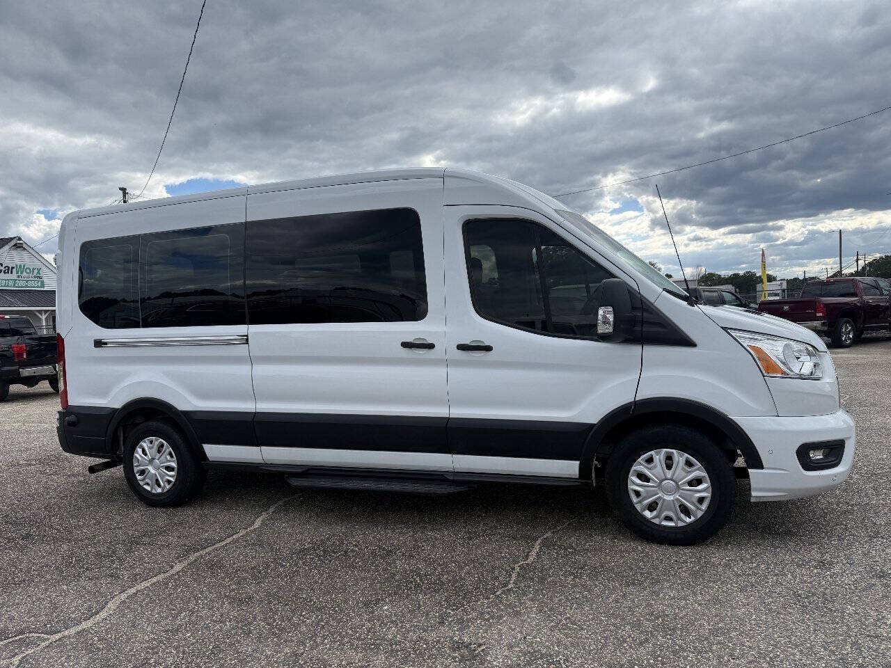 Used 2020 Ford Transit 350 XLT RWD image 14