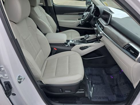 Used 2022 Kia Telluride EX w/ EX Premium Package image 10