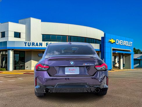 Used 2024 BMW 230i Coupe w/ Premium Package image 4