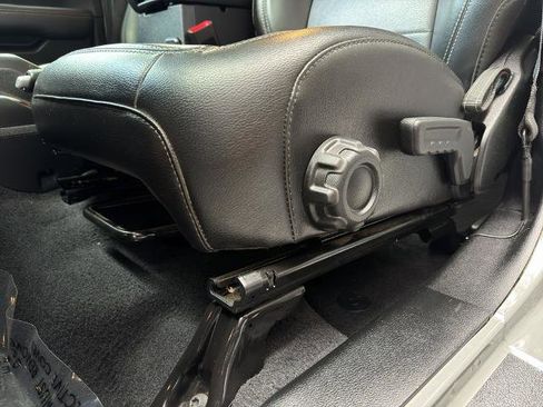 Used 2020 Jeep Wrangler Unlimited Sahara AWD/4WD image 20