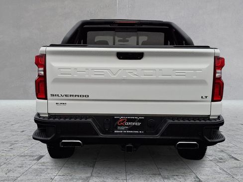 Used 2020 Chevrolet Silverado 1500 LT Trail Boss image 9