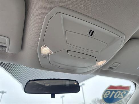 Used 2019 Ford Escape SE image 13