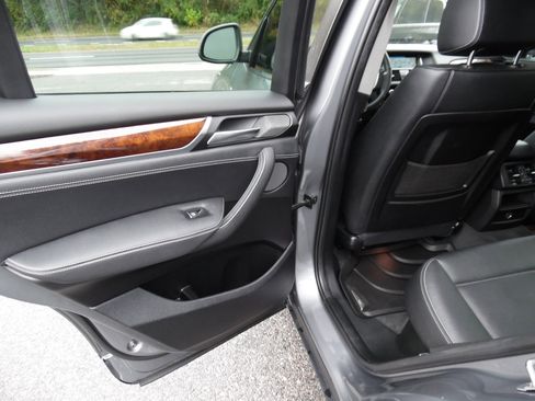 Used 2017 BMW X3 xDrive28i image 17