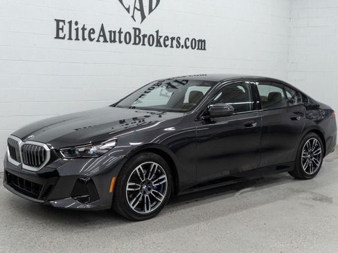 Used 2026 BMW 530i xDrive AWD/4WD image 53