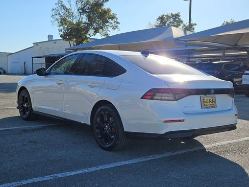 Used 2025 Honda Accord SE image 6