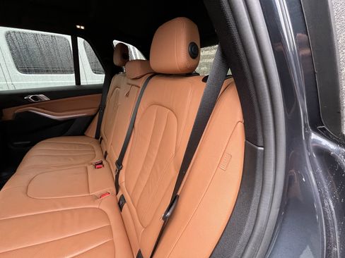 Used 2022 BMW X5 xDrive40i image 32