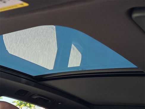 Used 2023 Audi Q5 2.0T Premium w/ Convenience Package image 16