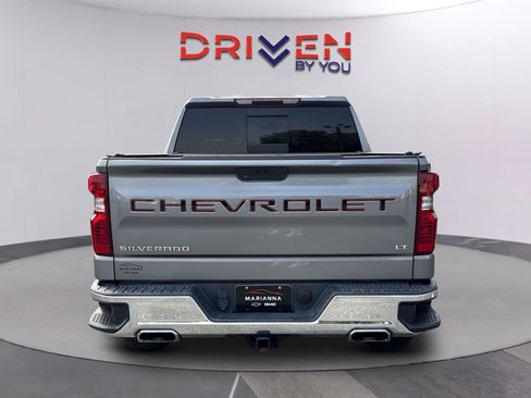 Used 2022 Chevrolet Silverado 1500 LT AWD/4WD image 5